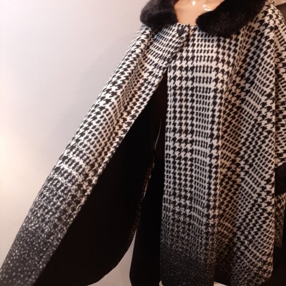 Marina Luna Houndstooth Cloak Winter Fleece Cape Poncho Coat Faux Fur Trim L XL - Picture 14 of 15